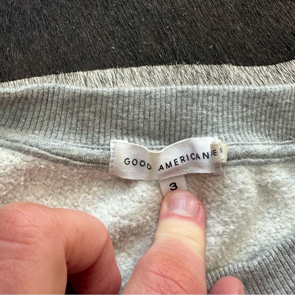 Good American Cancer Crab Zodiac Cropped Sweatshirt - Picture 4 of 8